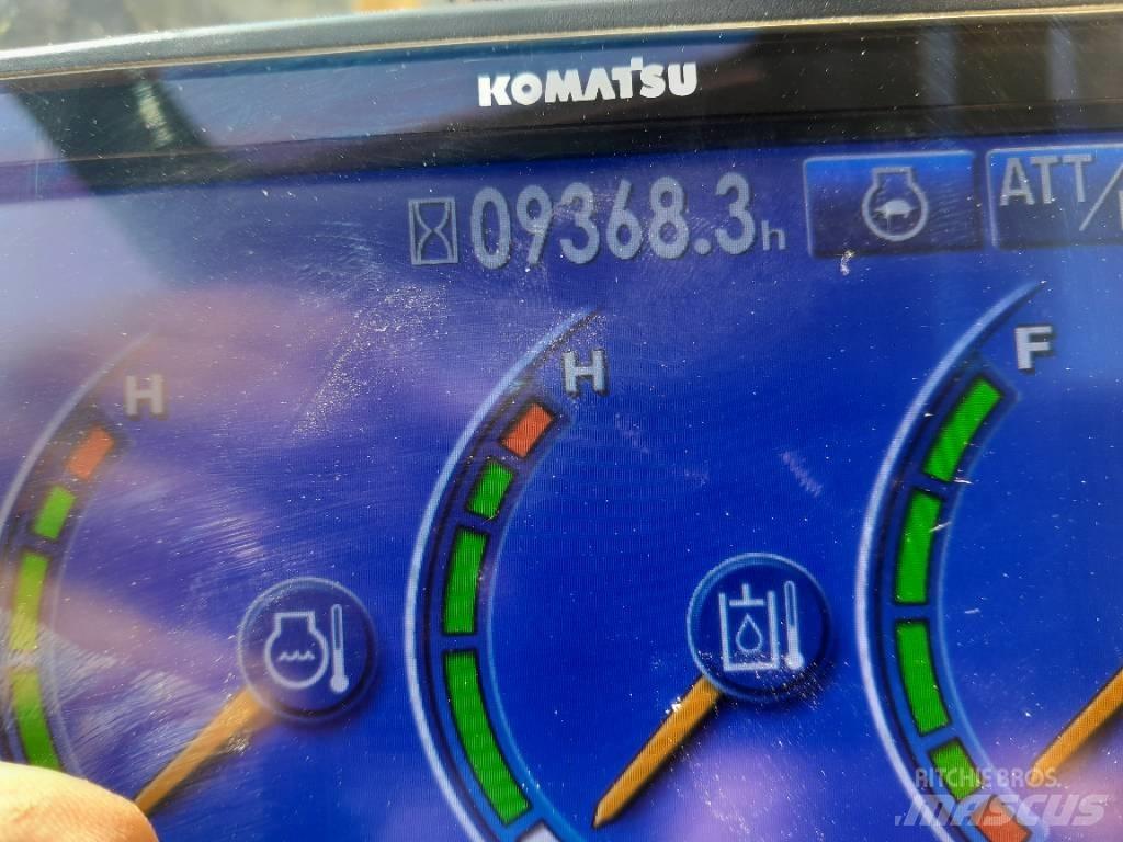 Komatsu PC210LCi-10 Гусеничні екскаватори