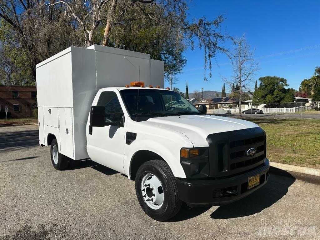 Ford F 350 SD Пікапи / Бічне розвантаження