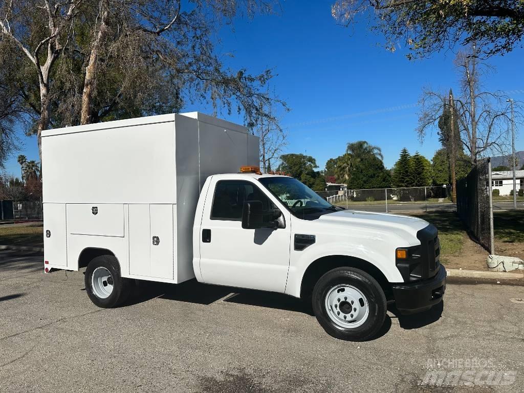 Ford F 350 SD Пікапи / Бічне розвантаження