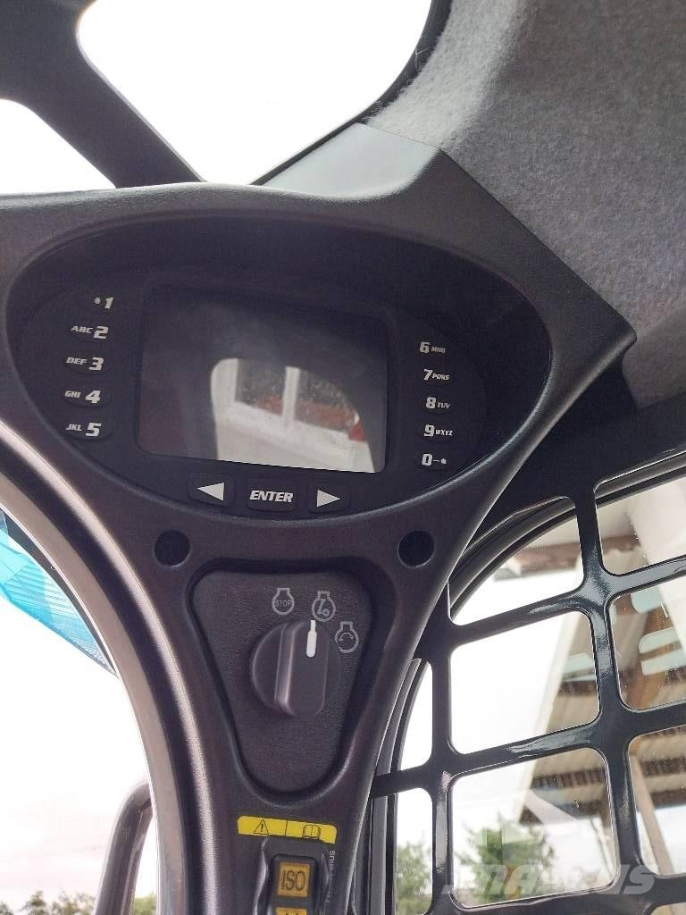 Bobcat T 450 Гусеничні вантажники