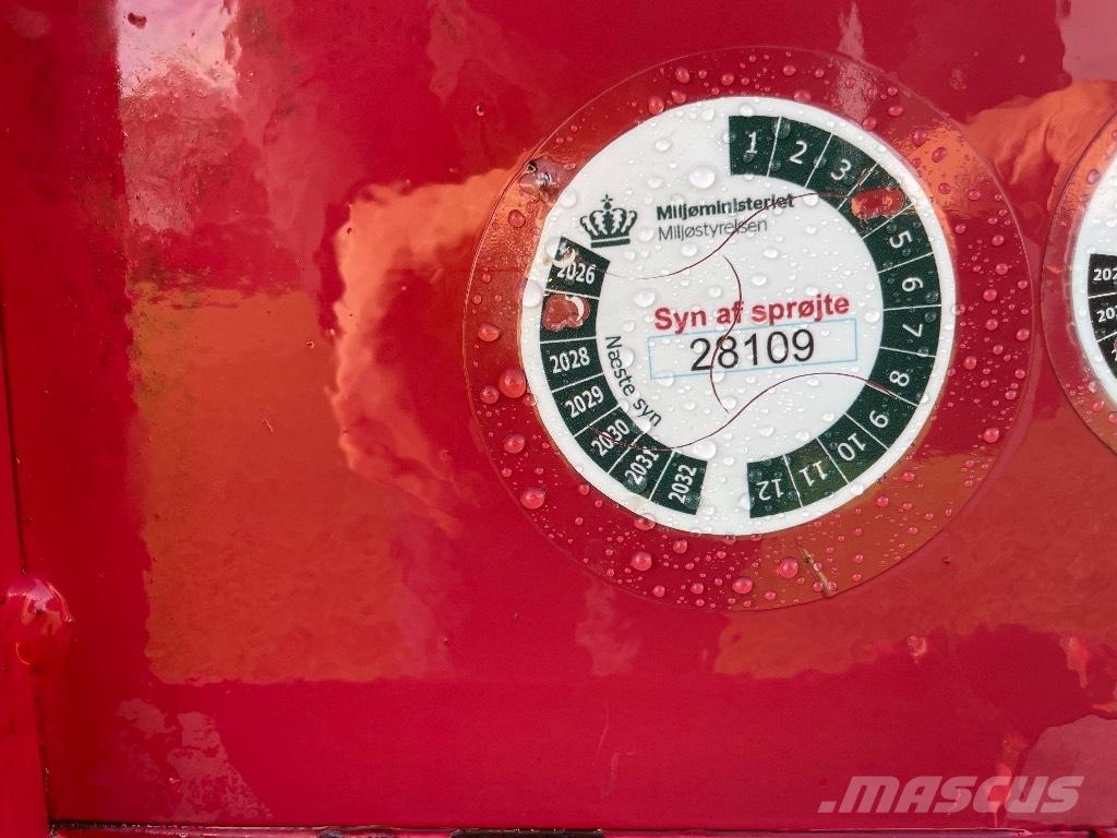 Hardi 12m LY 1000 Навісні обприскувачі