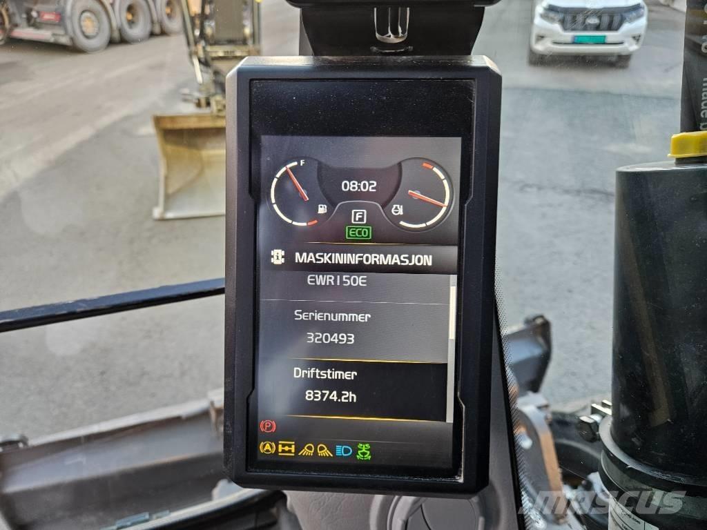 Volvo EWR 150 Колісні екскаватори