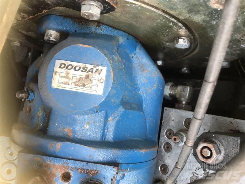 Doosan DX60 Гусеничні екскаватори