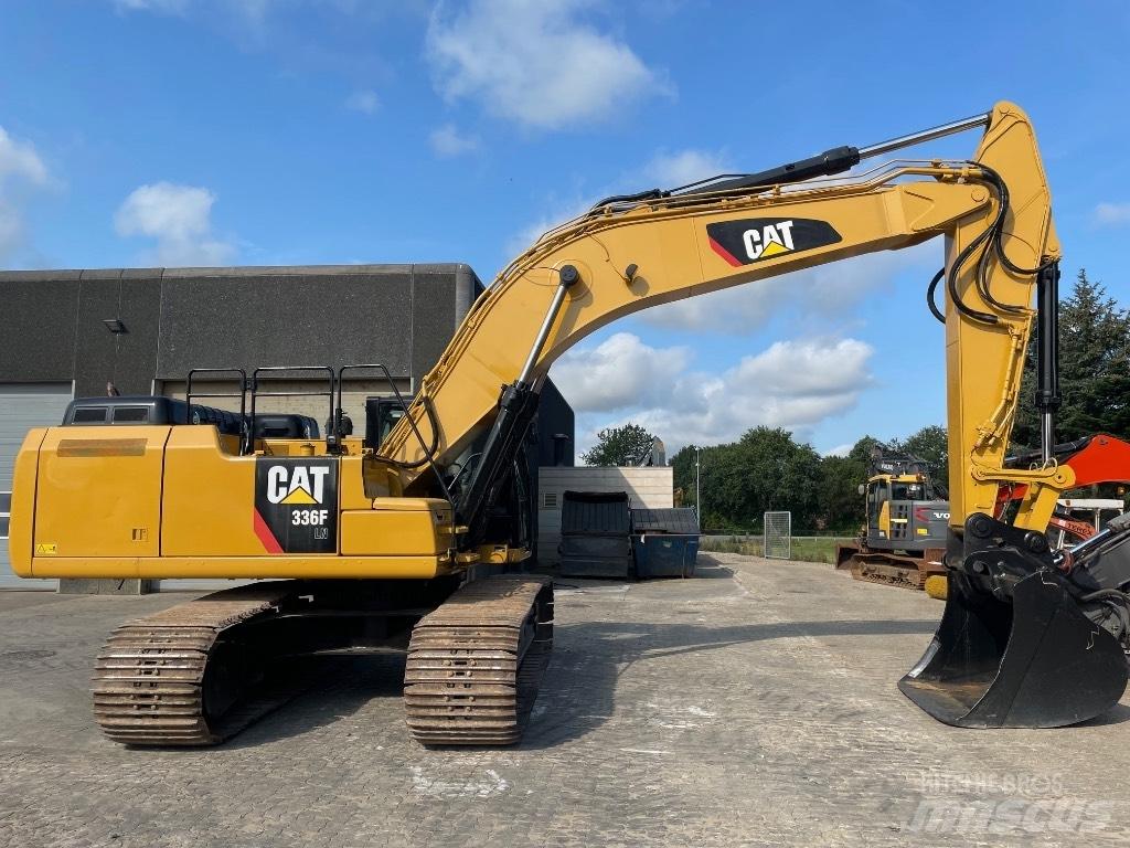 CAT 336F Гусеничні екскаватори