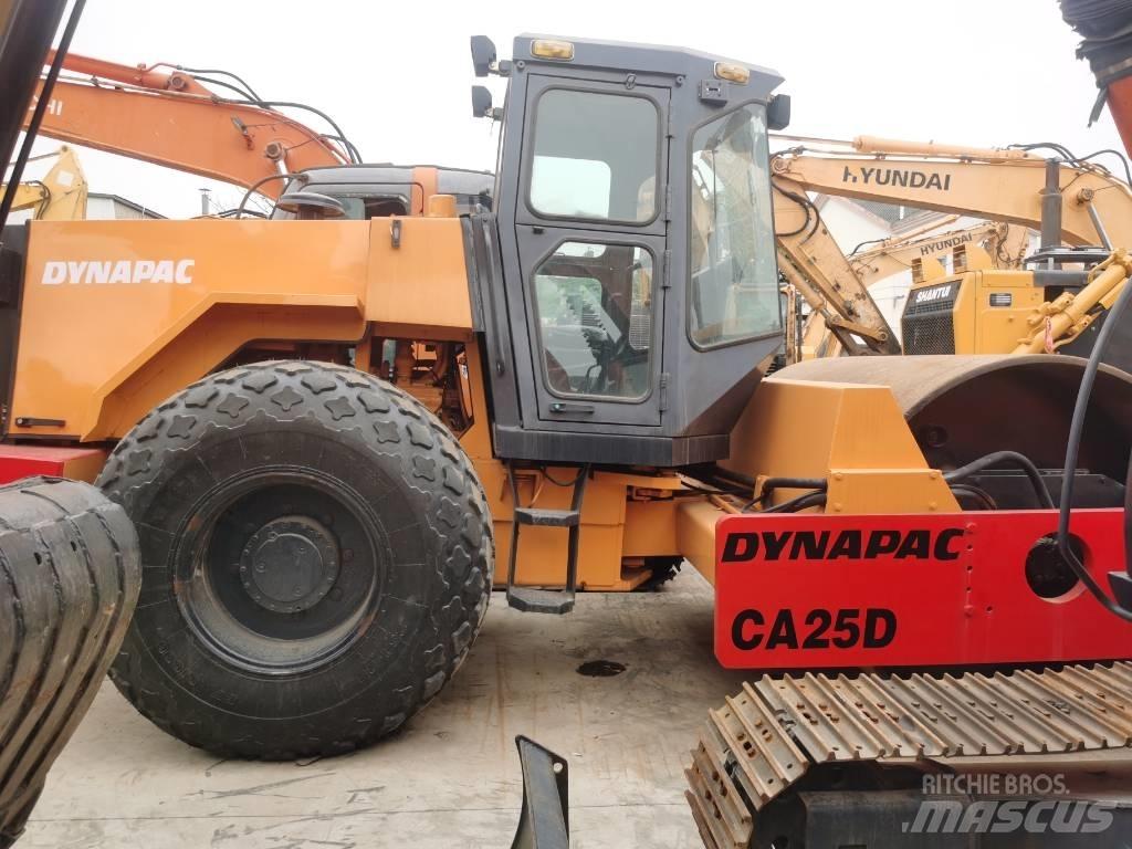 Dynapac CA 25 D Грунтові котки