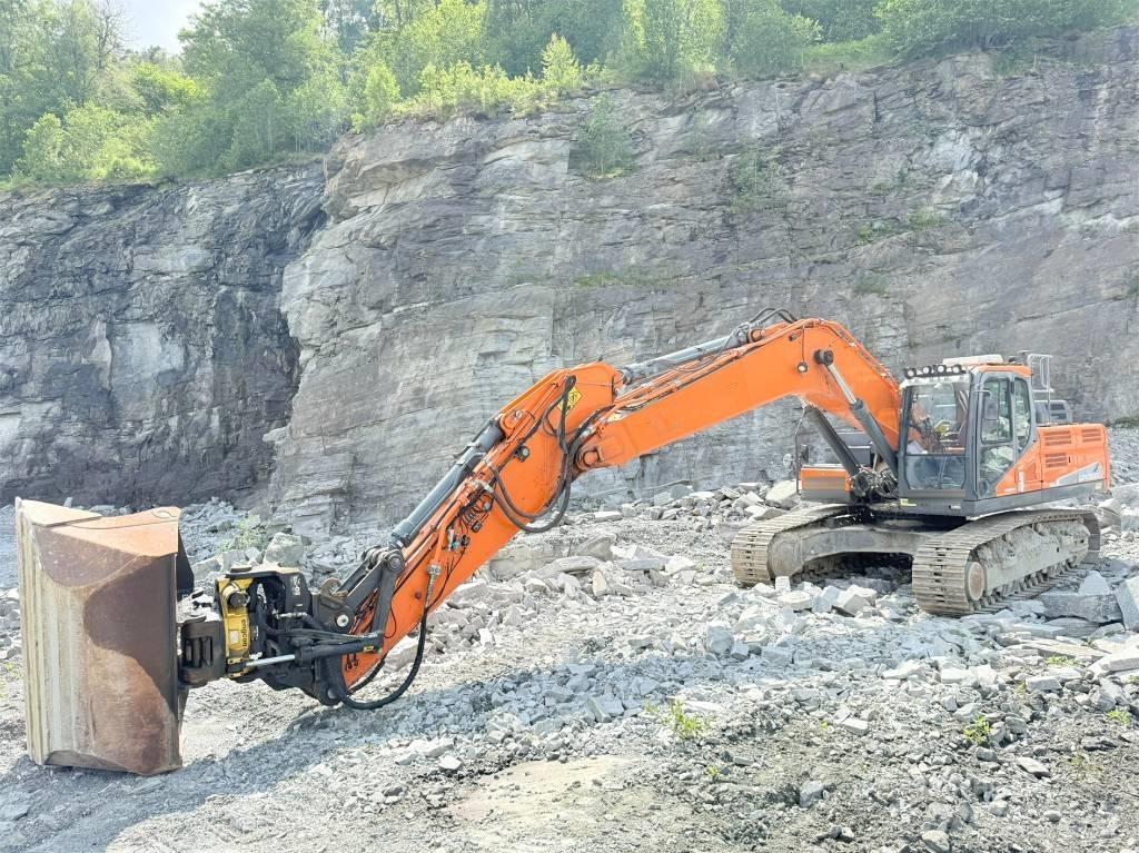 Doosan DX 300 LC-5 Гусеничні екскаватори