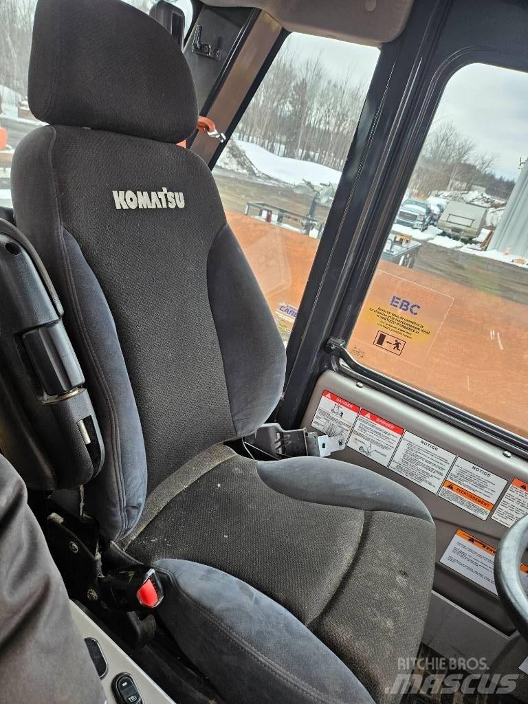 Komatsu HD465-8 Міні самоскиди