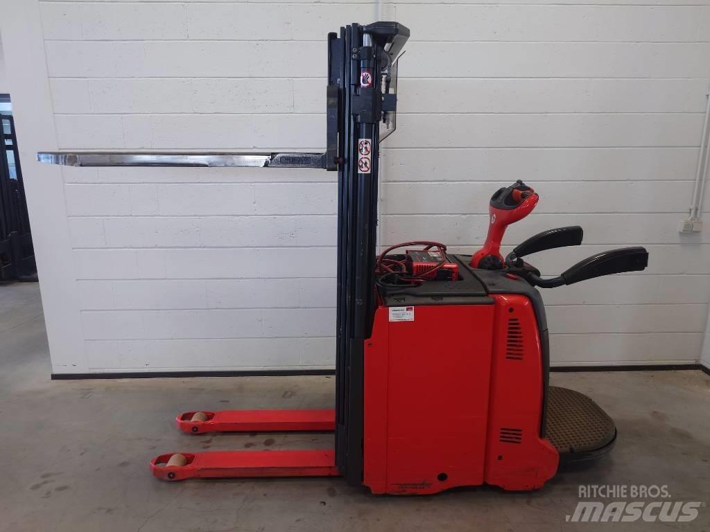 Linde L 12 AP Самохідні електроштабелери