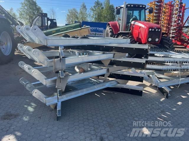 Impetu Vägsladd M220 Дорожні праски