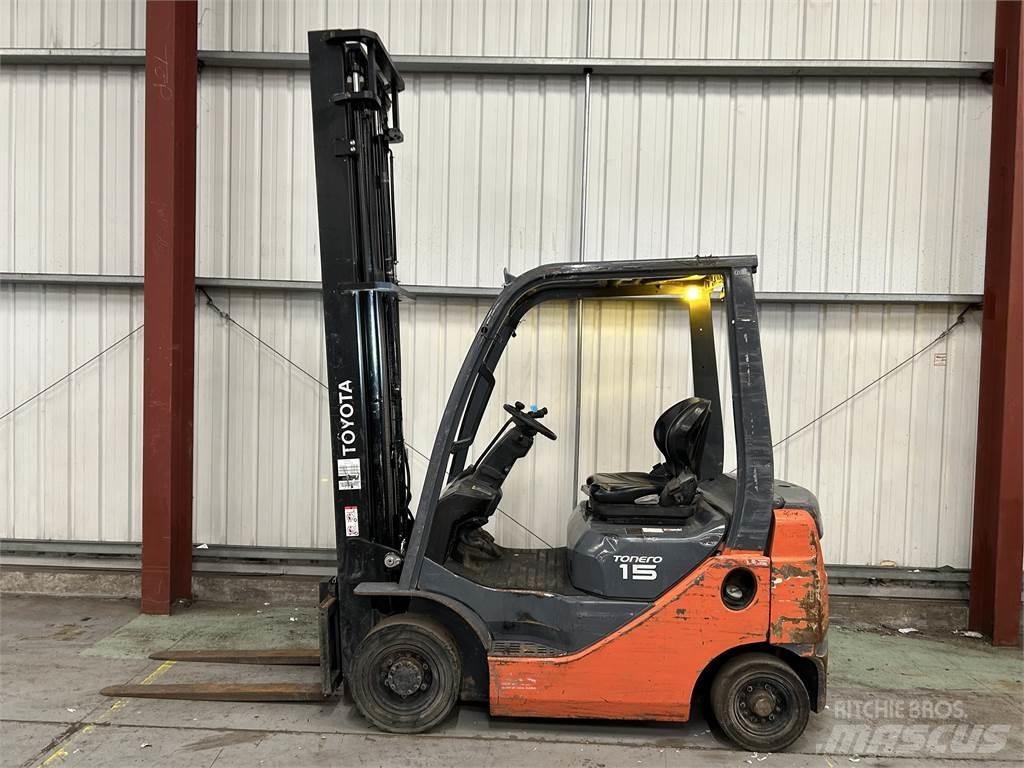 Toyota 02-8FDF15 Дизельні навантажувачі