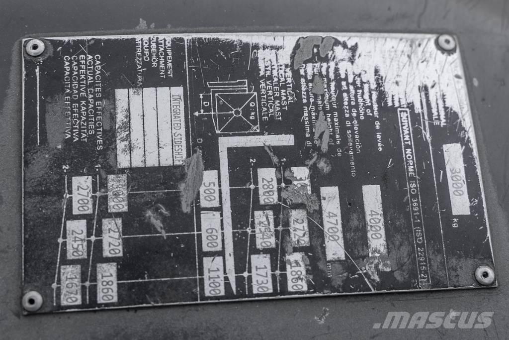 Manitou MI 30 D Дизельні навантажувачі