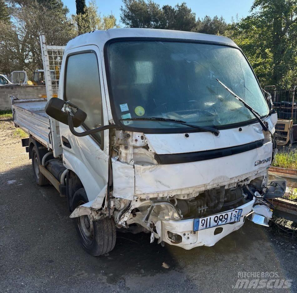 Toyota Dyna Пікапи / Бічне розвантаження