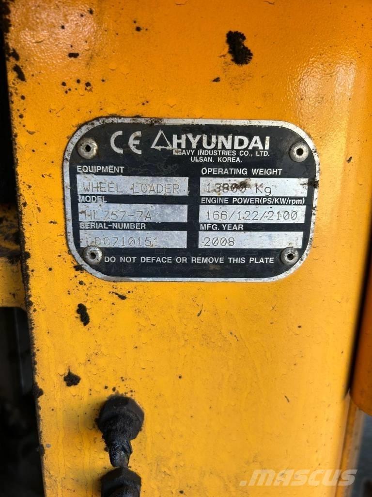 Hyundai HL 757-7 A Фронтальні навантажувачі
