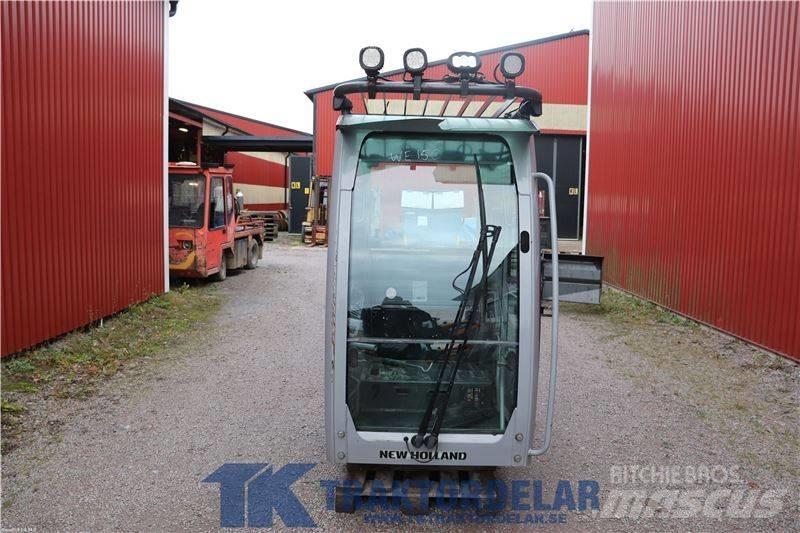 New Holland WE150C Кабіна