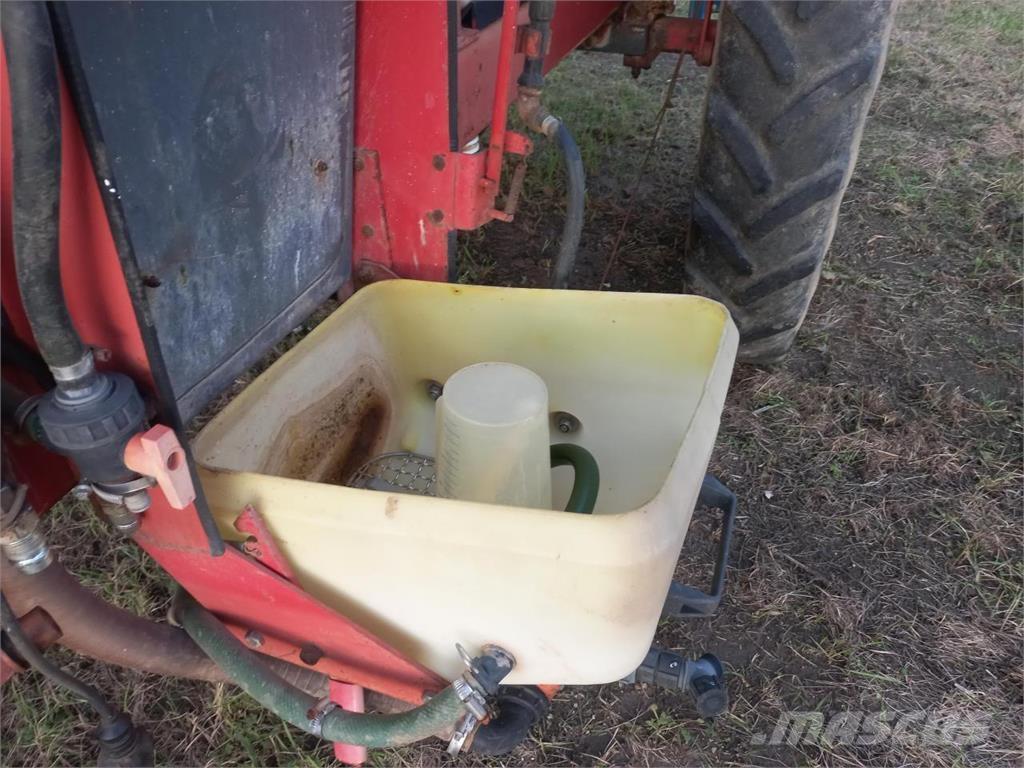 Holder IN 360 Причіпні обприскувачі