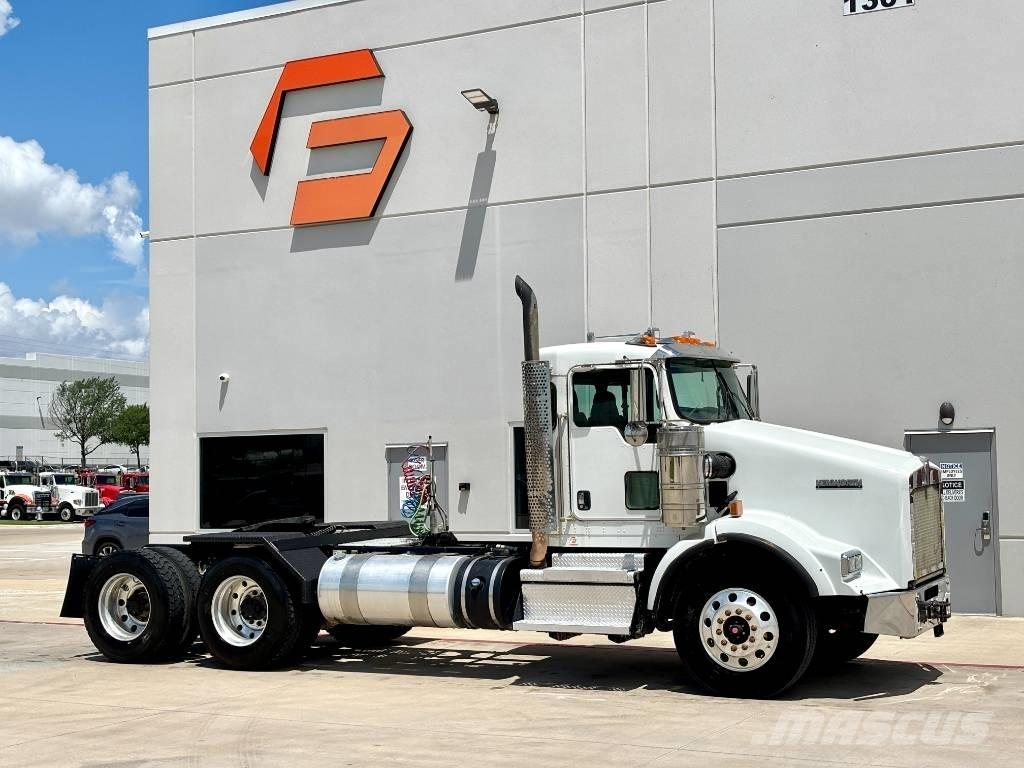 Kenworth T 800 Тягачі