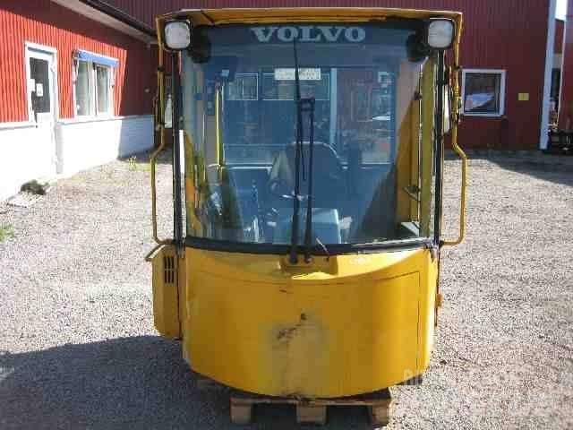 Volvo L 180 C Кабіна
