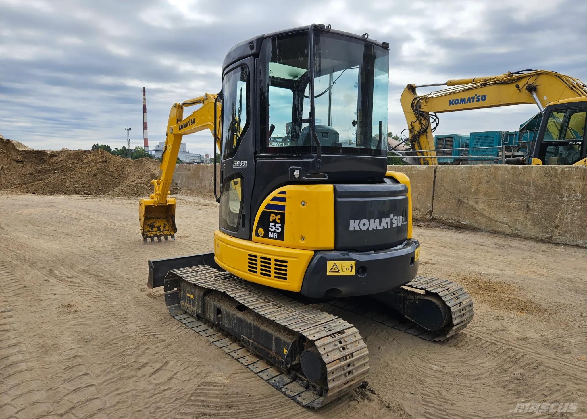 Komatsu PC55 Гусеничні екскаватори