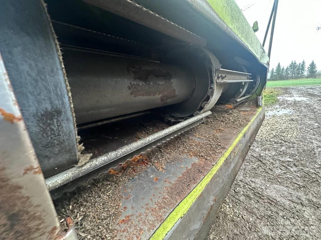 CLAAS Lexion 670 Зернозбиральні комбайни