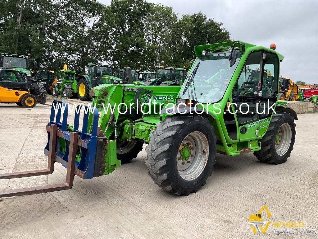 Merlo P 32.6 Plus Телескопічний навантажувач