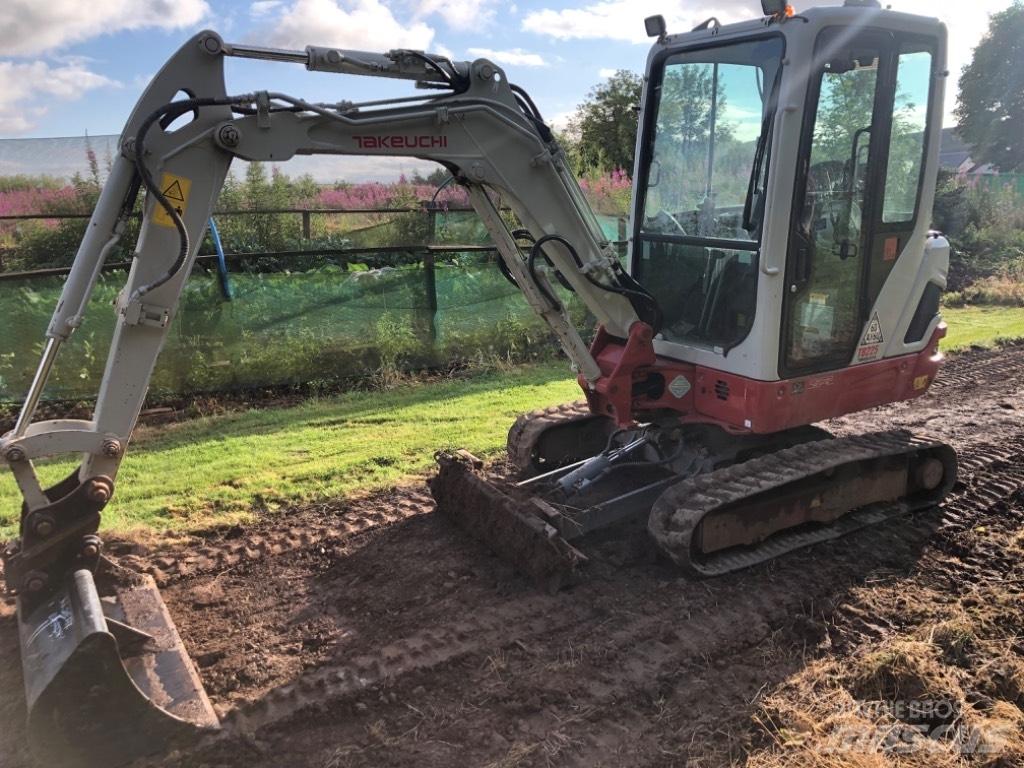 Takeuchi TB 225 Міні-екскаватори < 7т