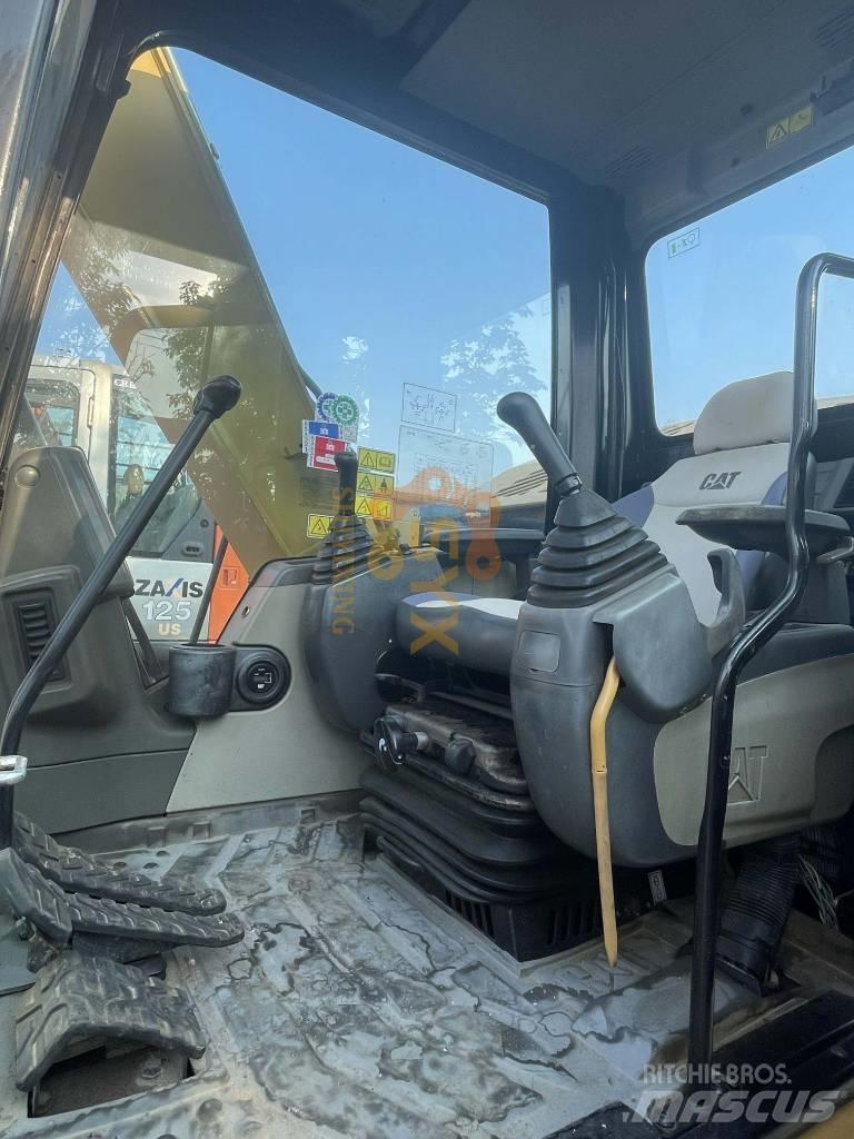 Komatsu PC 200-8 Гусеничні екскаватори