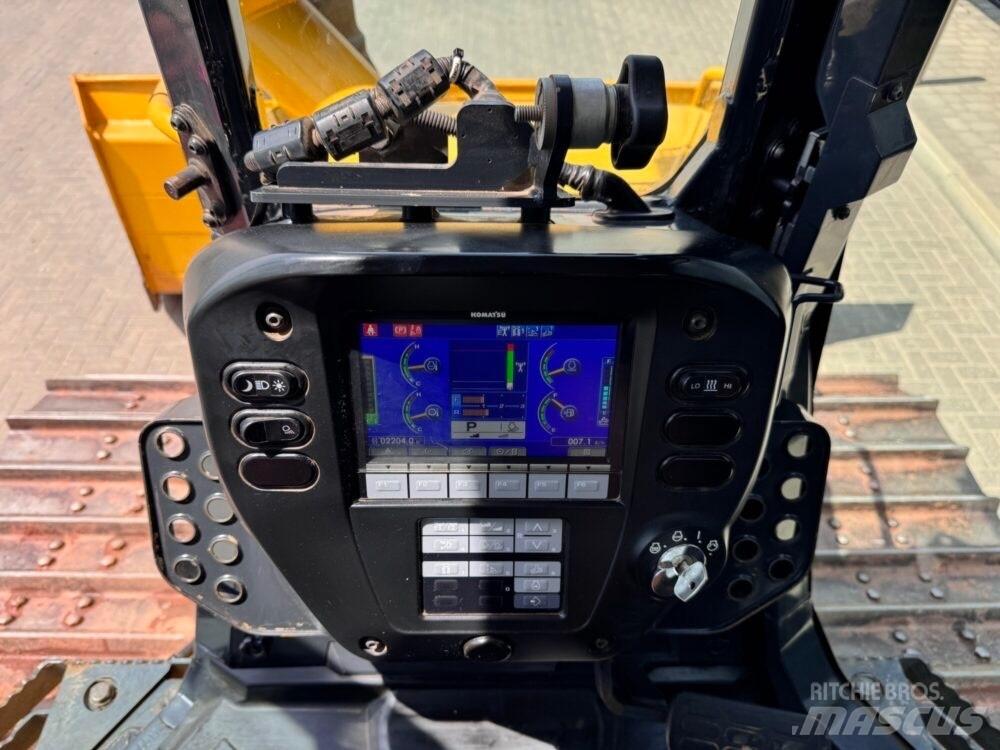 Komatsu D51PXi-24EO Гусеничні бульдозери