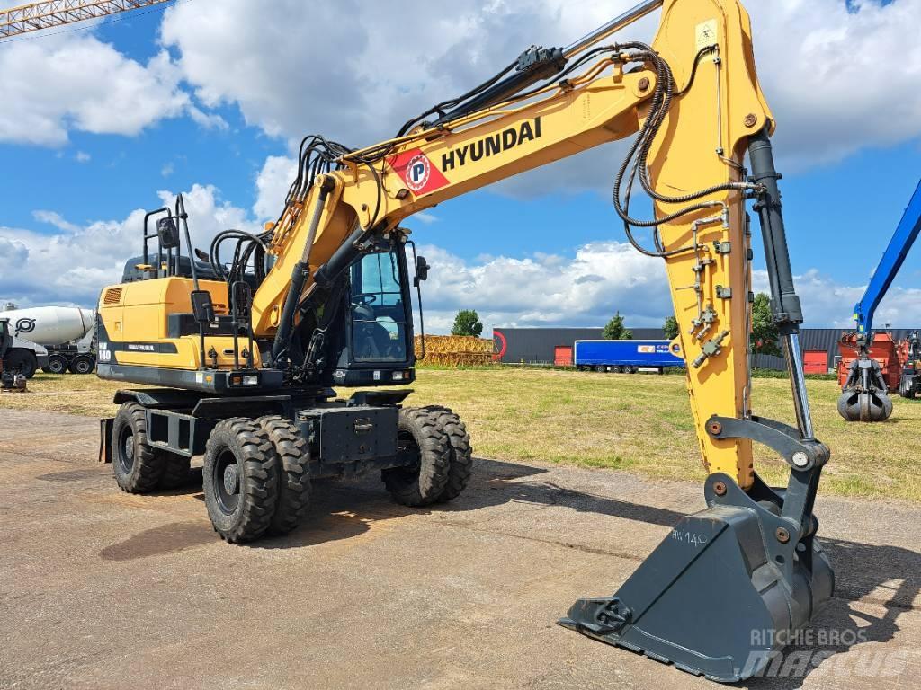 Hyundai HW140 Колісні екскаватори