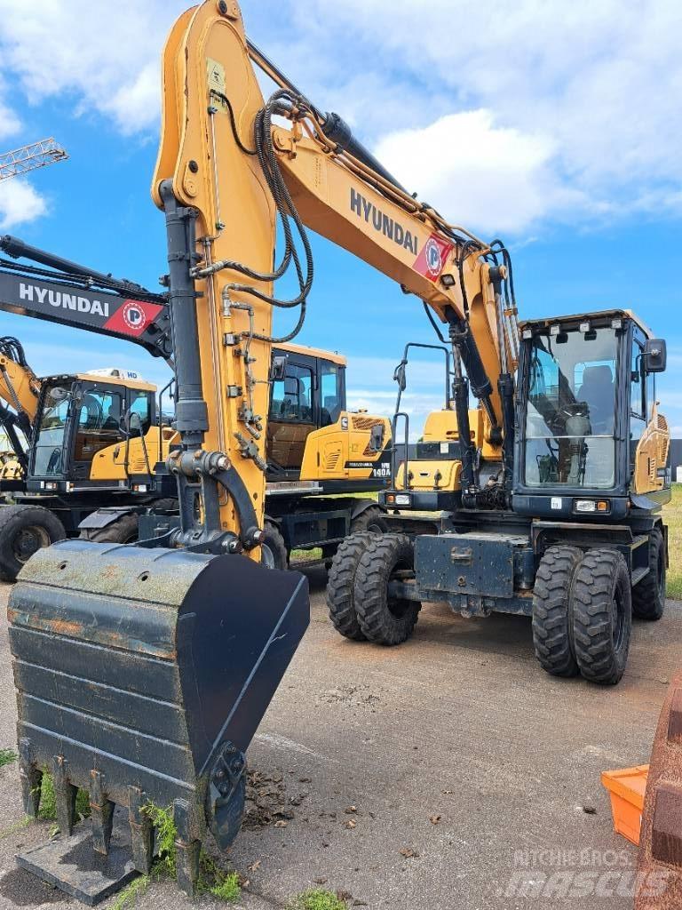 Hyundai HW140 Колісні екскаватори
