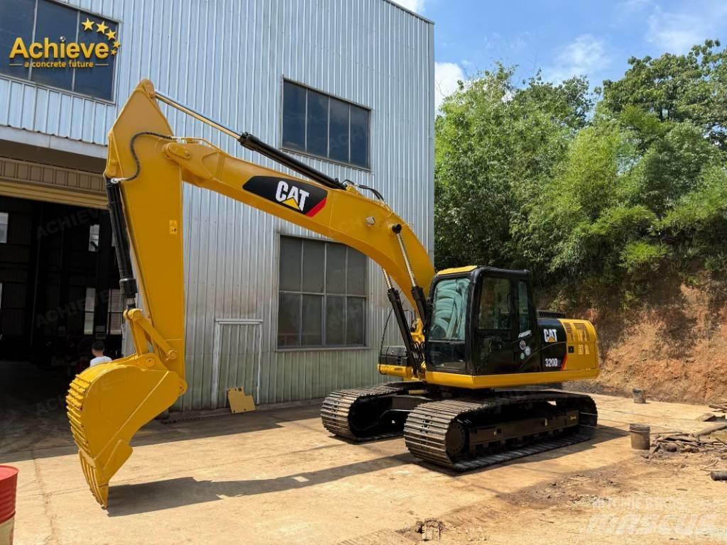 CAT 320D Гусеничні екскаватори
