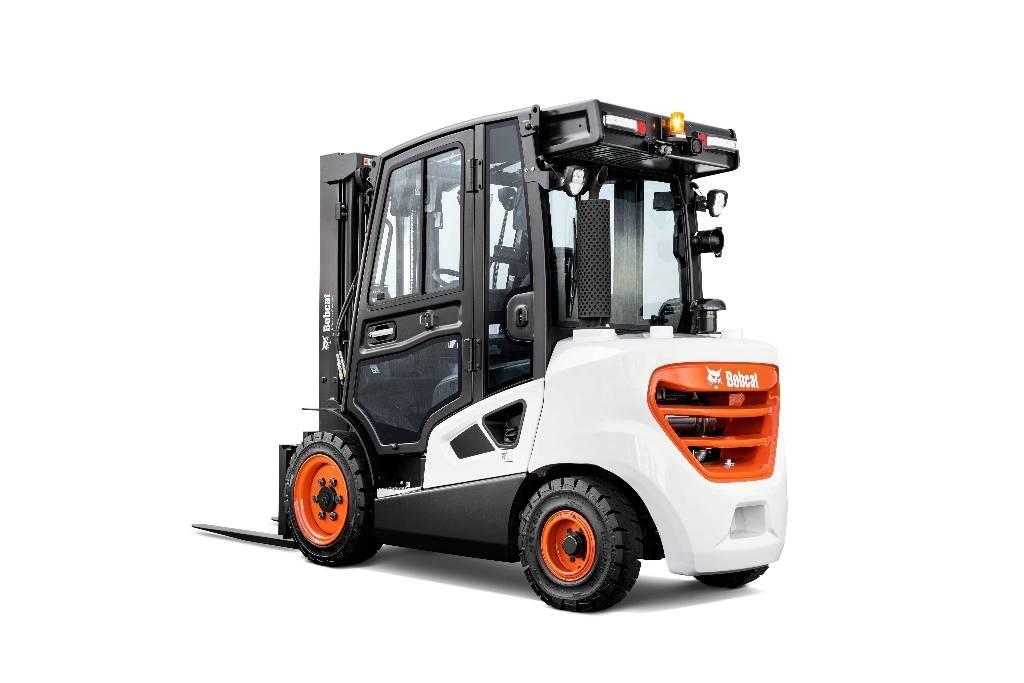 Bobcat D30S-9 Дизельні навантажувачі