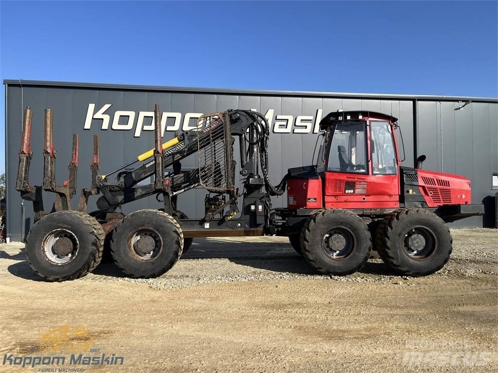 Komatsu 895 Форвардери