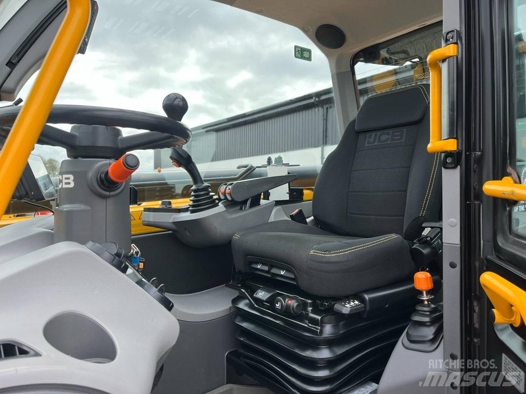 JCB 536-95 Телескопічні навантажувачі