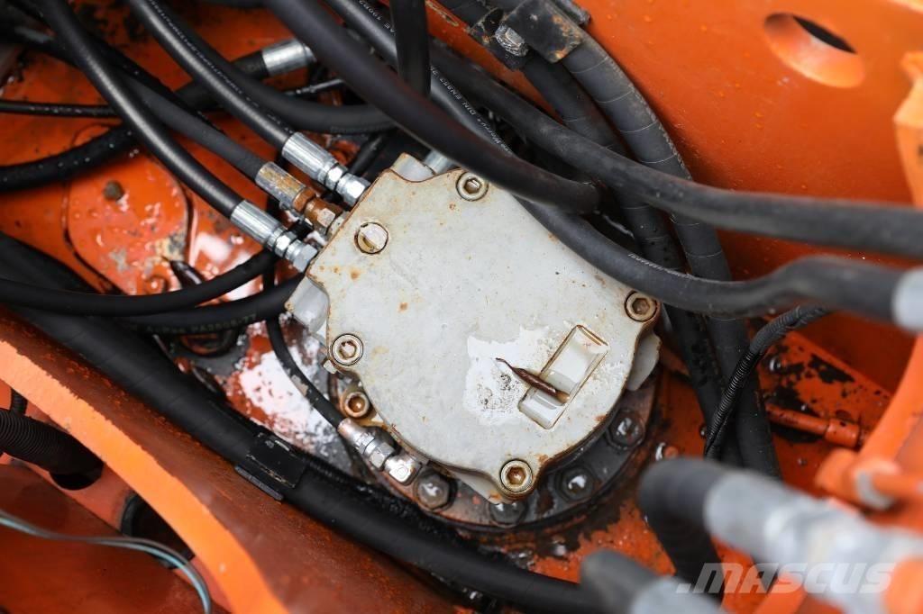 Hitachi ZX 60 Гусеничні екскаватори