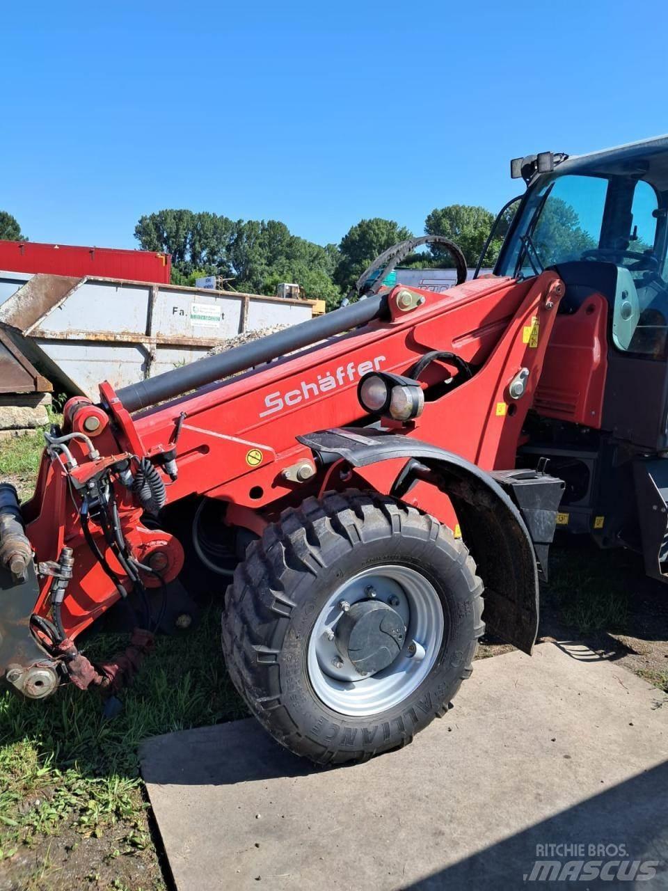 Schäffer 6680 T Малі навантажувачі