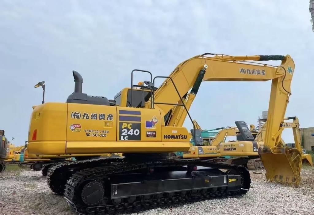 Komatsu PC 240 Гусеничні екскаватори