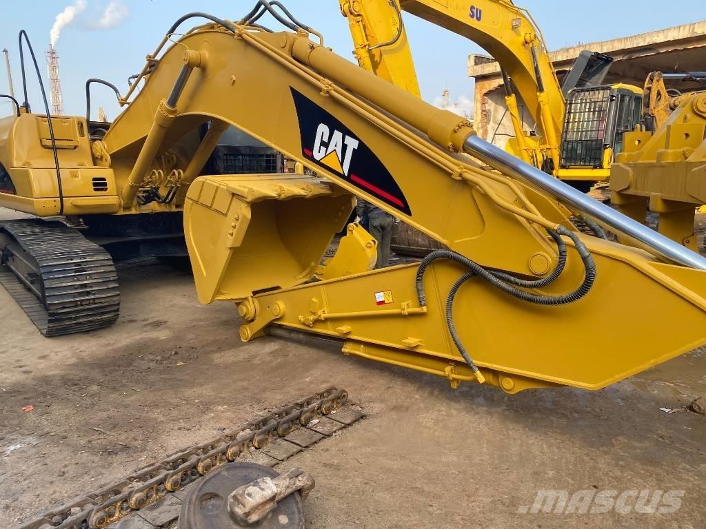 CAT 320 C Гусеничні екскаватори
