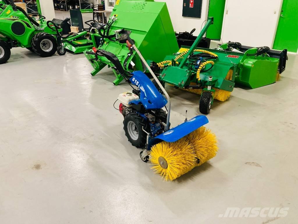 BCS Fejemaskine 615 Підмітальні машини