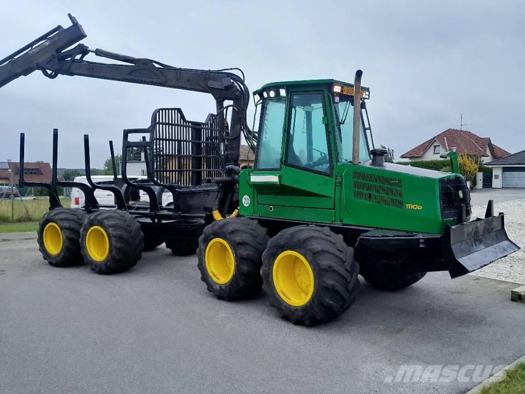 John Deere 1110 D Форвардери