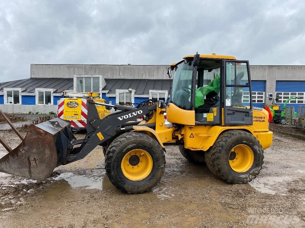 Volvo L 35 G Фронтальні навантажувачі