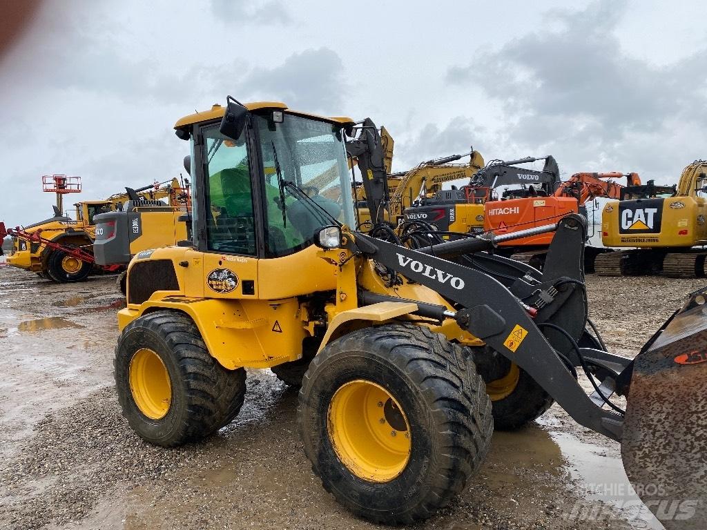 Volvo L 35 G Фронтальні навантажувачі