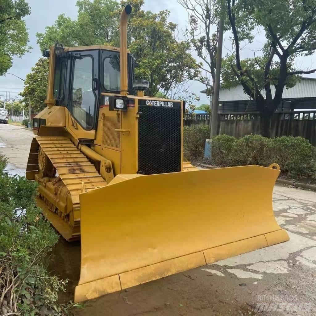CAT D5M Гусеничні бульдозери
