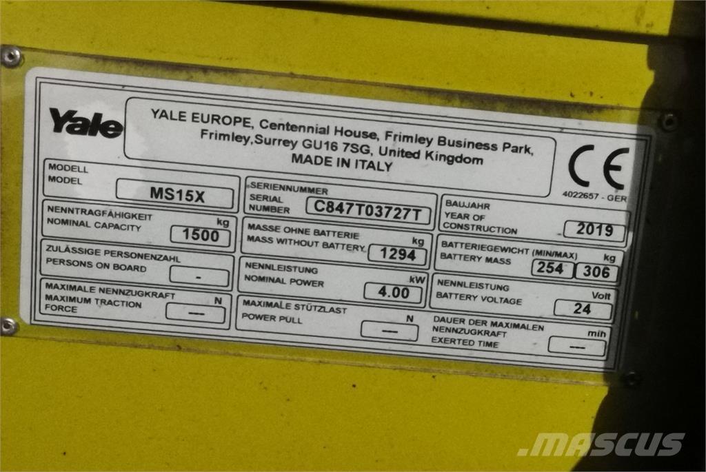 Yale MS15XSL Самохідні електроштабелери