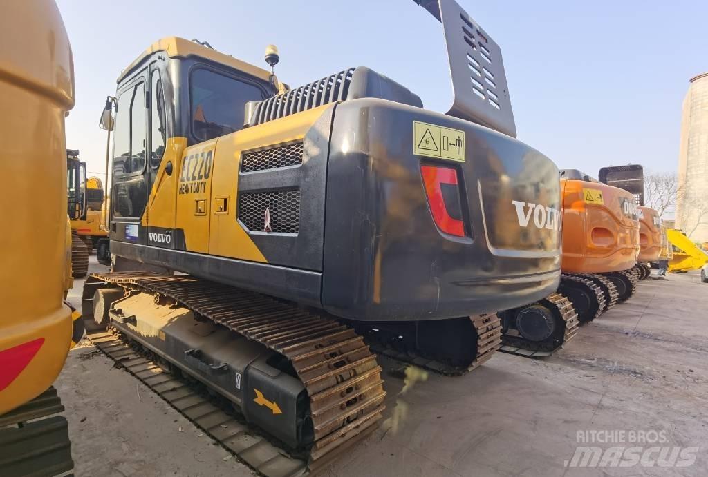 Volvo EC 220 Гусеничні екскаватори