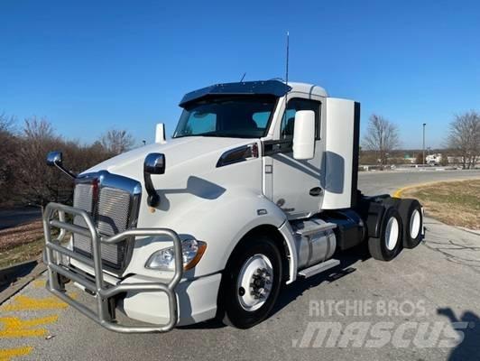 Kenworth T 680 Тягачі