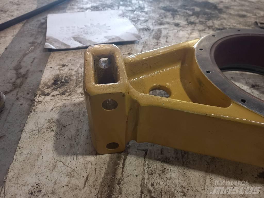 CAT 988 H Осі