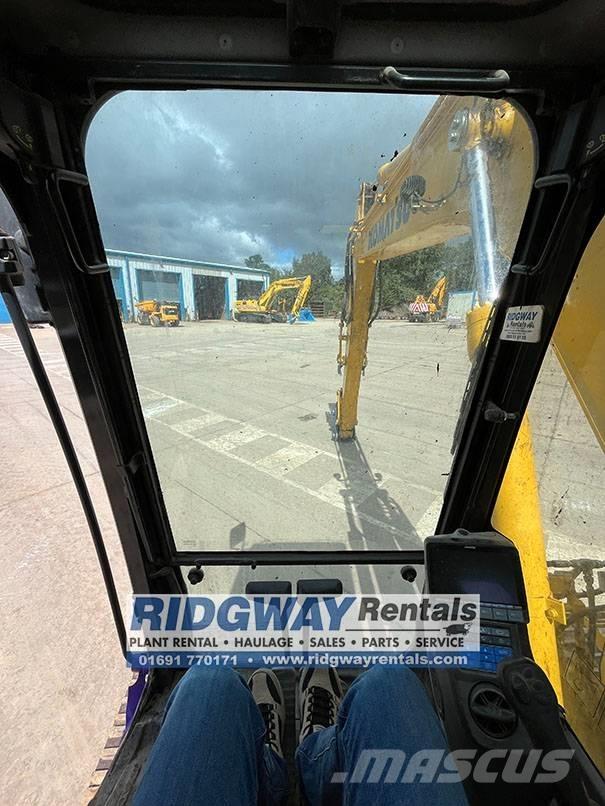 JCB JS 220 LC Гусеничні екскаватори