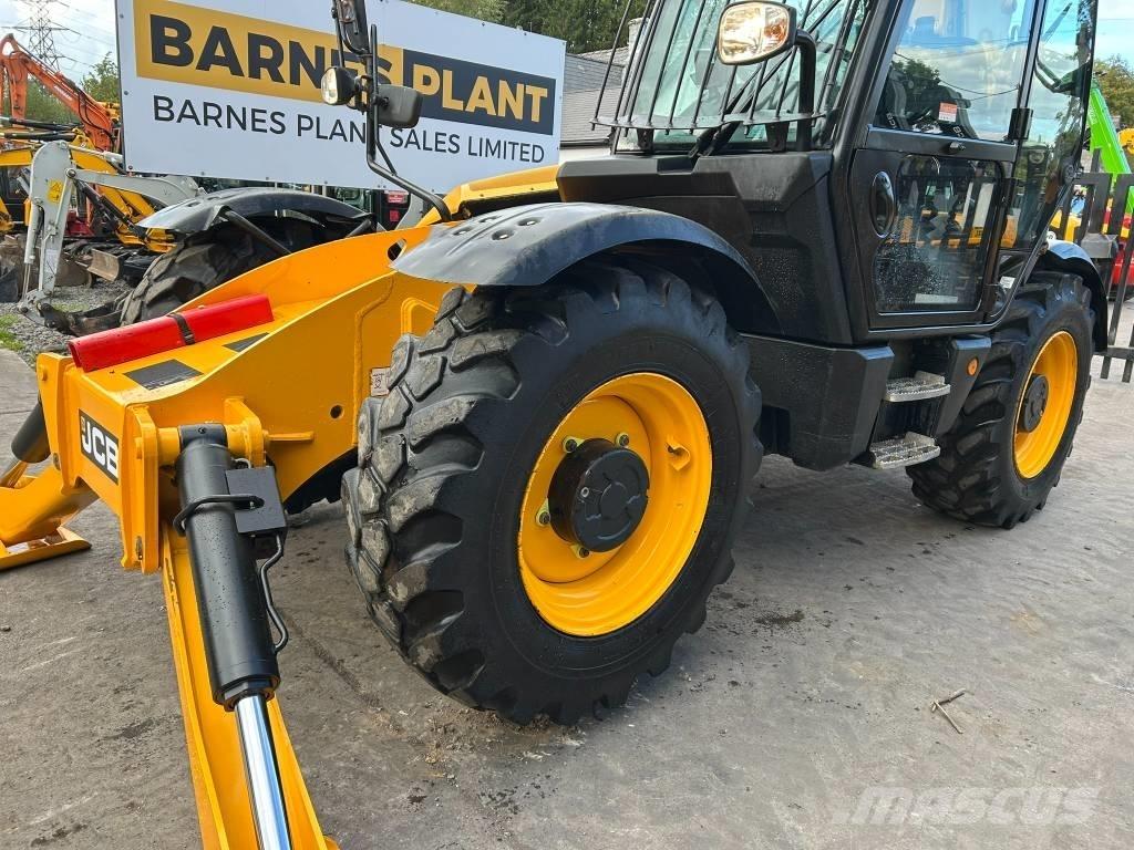 JCB 535-125 Hiviz Телескопічні навантажувачі