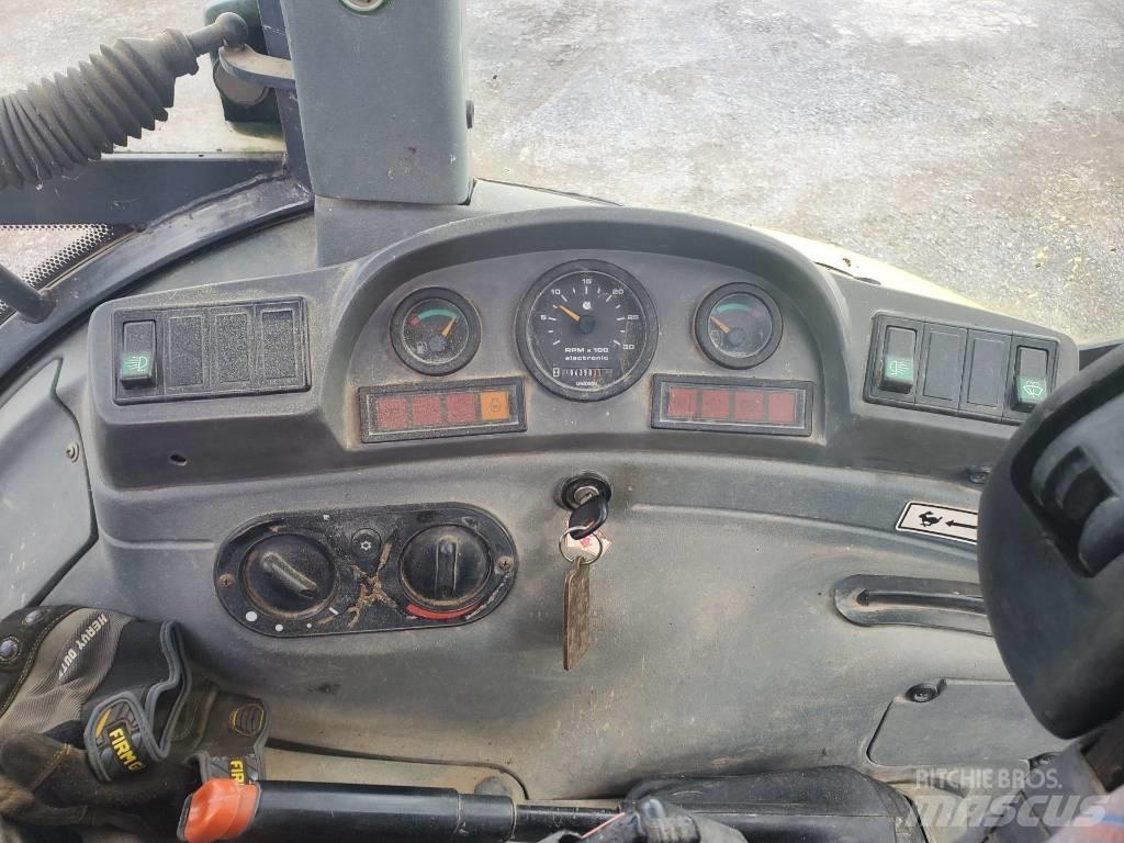 New Holland LB 75 Колісні екскаватори