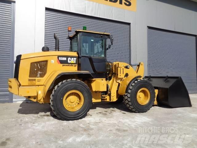 CAT 938M Фронтальні навантажувачі